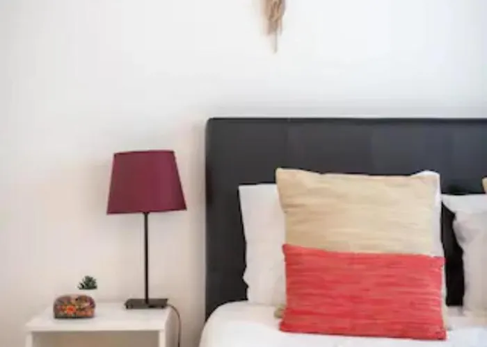 Daire Almada E Fado *