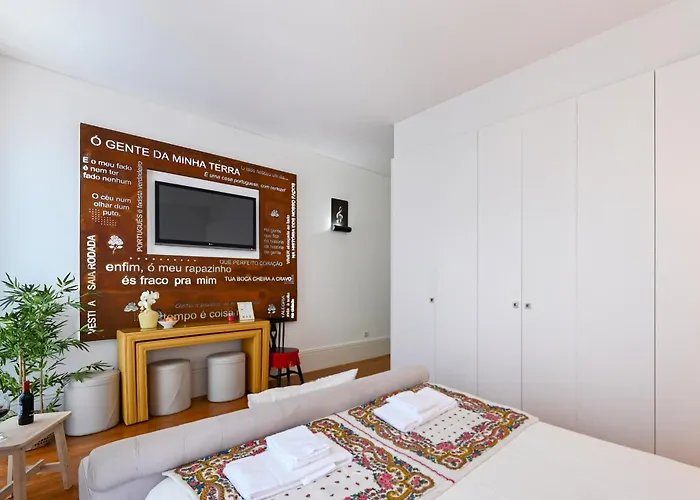 아파트 Almada E Fado