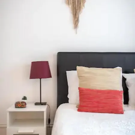 Apartment Almada E Fado *